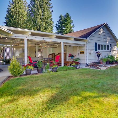 Charming Updated Retreat Walk To Lake Stevens! Bagian luar foto