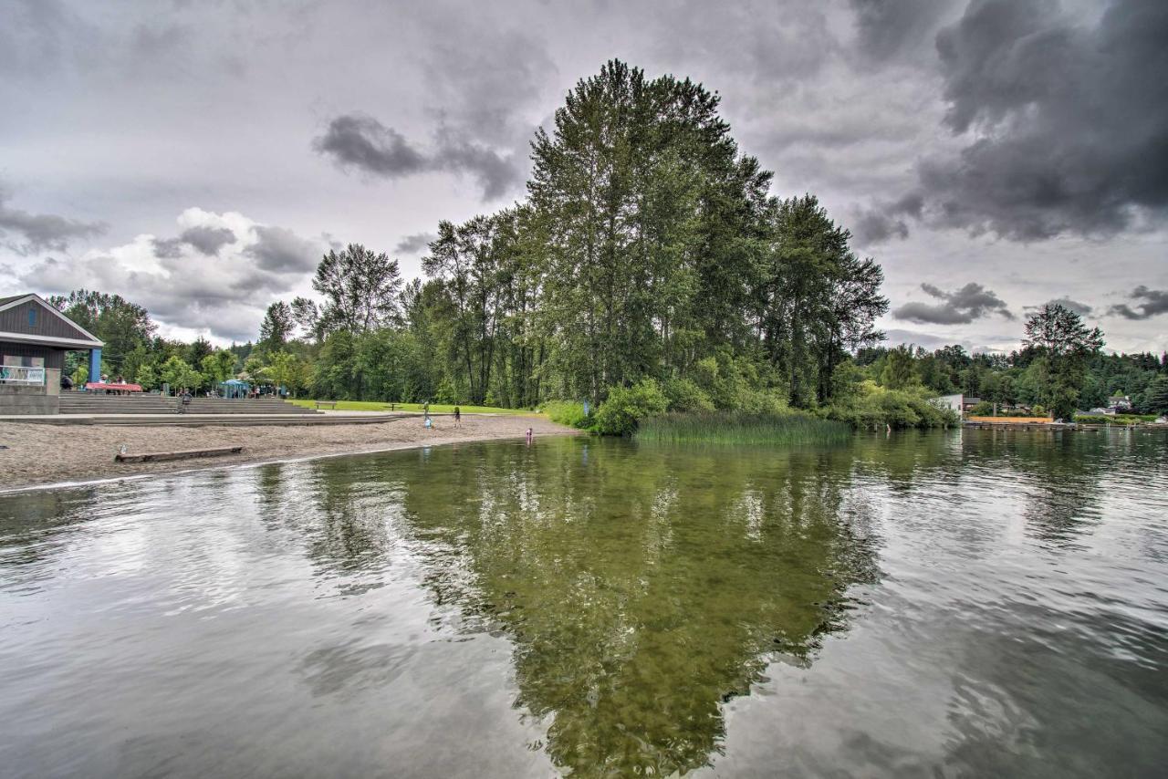 Charming Updated Retreat Walk To Lake Stevens! Bagian luar foto