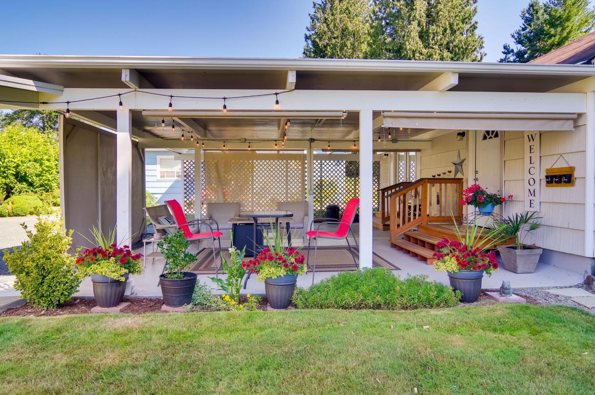 Charming Updated Retreat Walk To Lake Stevens! Bagian luar foto